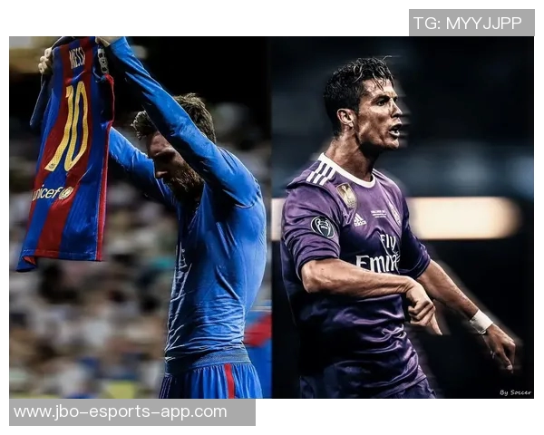 世界足球巨星风采解析 从梅西到C罗看不同时代的球场传奇