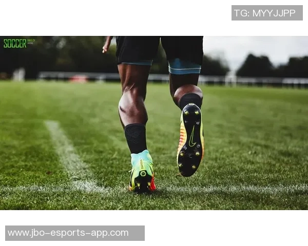 《突破界限超越极限 Nike足球广告用球星瞬间演绎音乐新潮流》