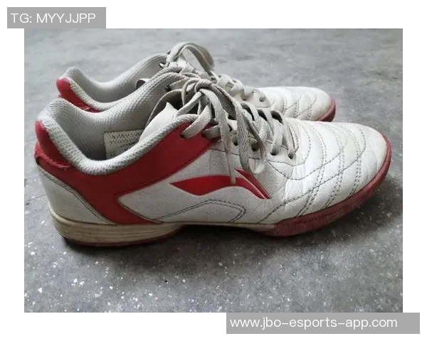 李宁足球鞋助力球星战场表现 多位国际球员穿戴展现实力