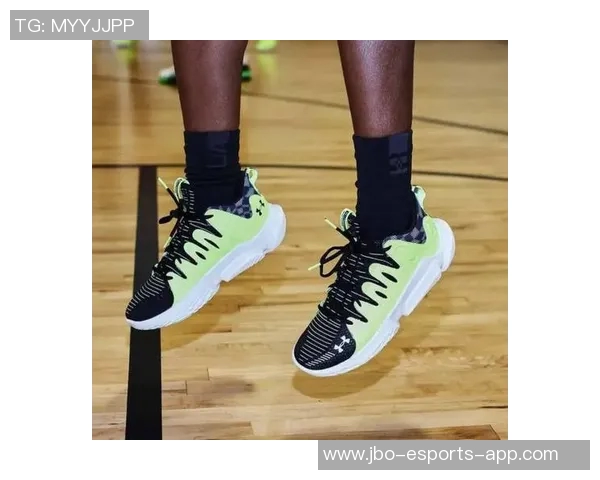 安德玛球星专属足球鞋全新发布 赋能运动员突破极限表现 安德玛球星专属足球鞋全新发布 赋能运动员突破极限表现